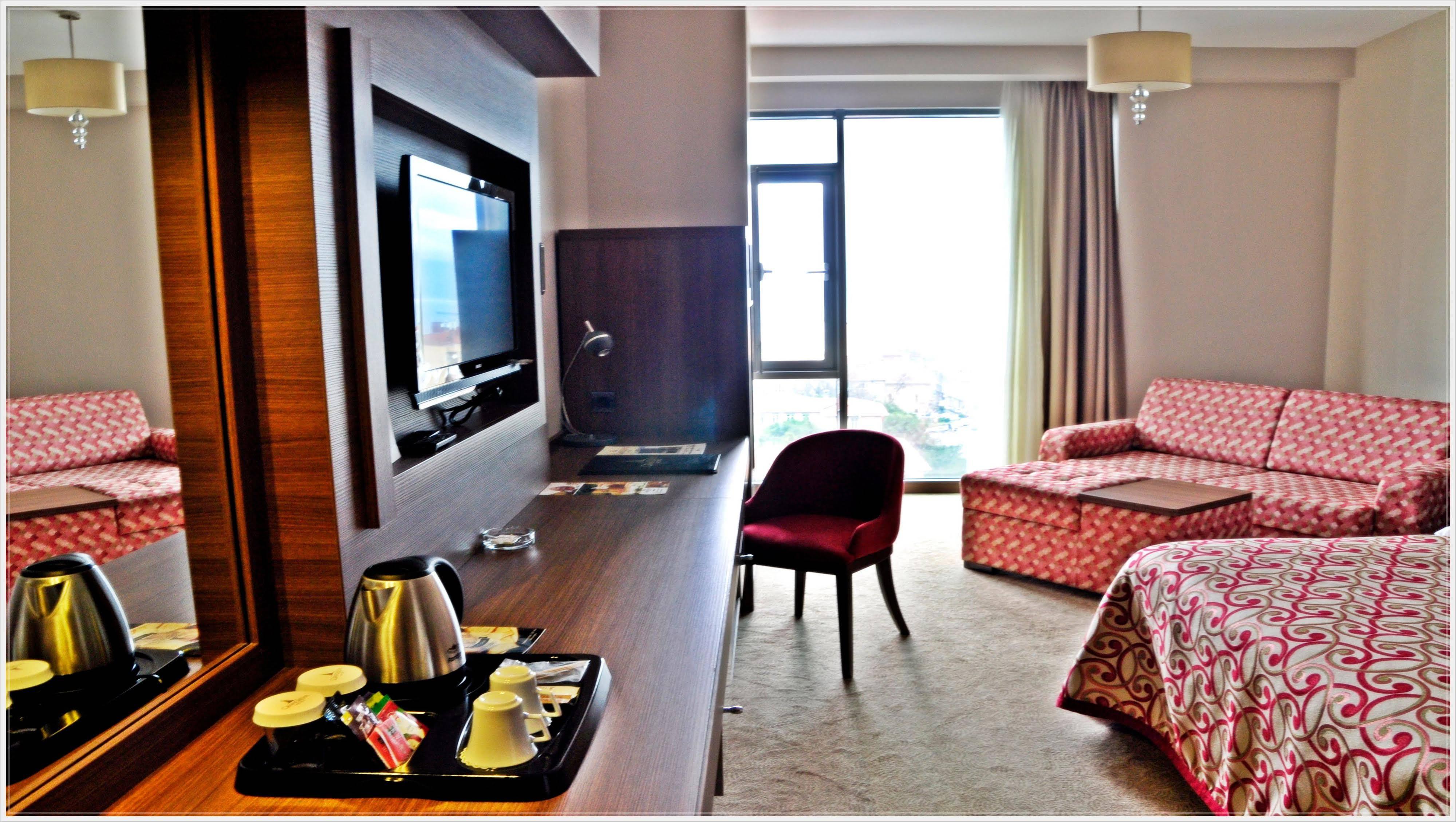 Grand Asya Hotel Bandırma Extérieur photo